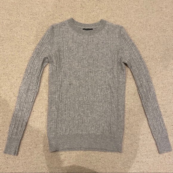 Banana Republic sweater - Picture 2 of 6